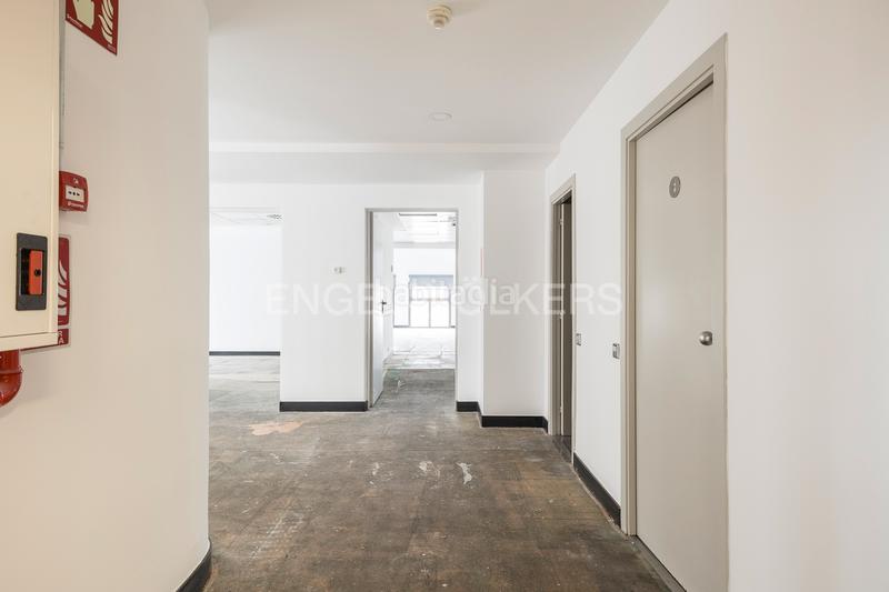 Foto 7e52c5aa-7edd-4553-ae37-82cba626a215. Lloguer oficina a Gòtic Barcelona