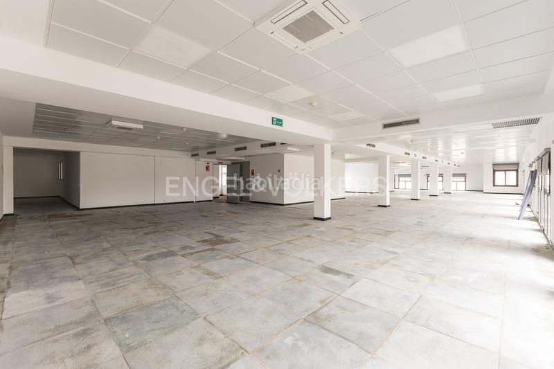 Foto 502c87aa-c235-4c14-ade8-85b5ddc2f845. Miete büro in Gòtic Barcelona