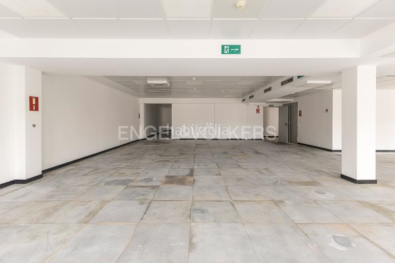 Foto b638ae01-8b53-46c7-9d36-633056ec43fc. Miete büro in Gòtic Barcelona