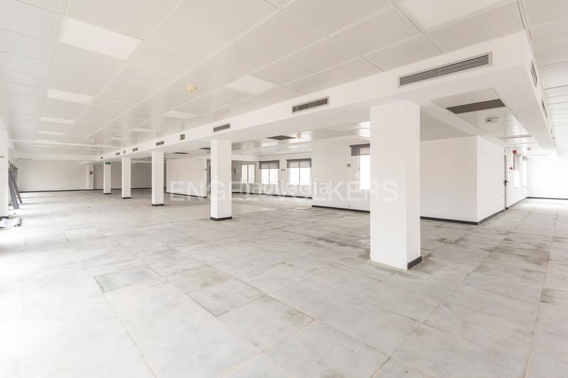 Foto b7b991e6-a651-441c-9740-42c74d6e3ad7. Miete büro in Gòtic Barcelona