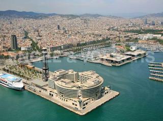 Miete Büro in Raval. Oficina en alquiler frente al mar en montjuïc