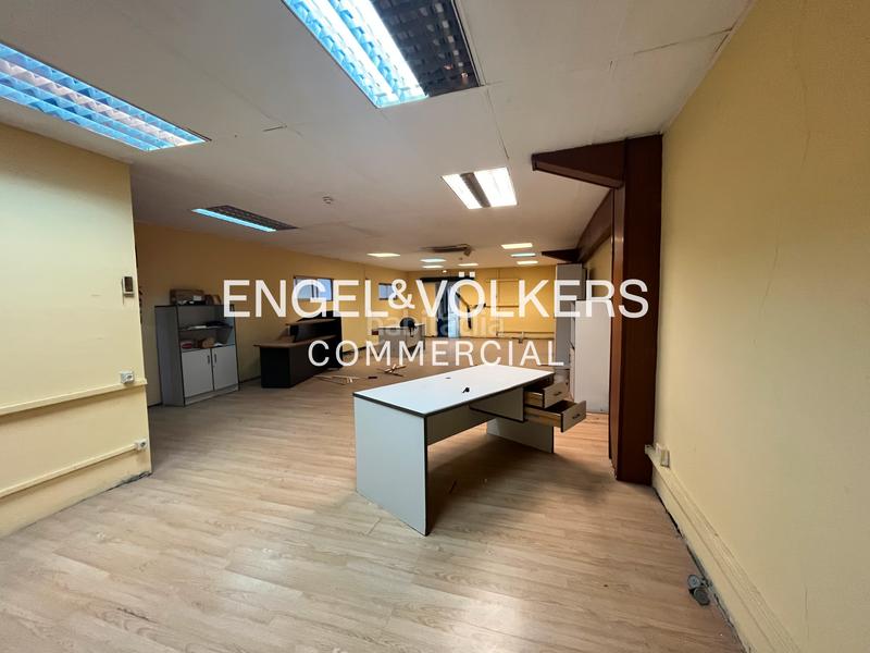 Foto 8be92d13-0277-4866-9740-ec1d20b2455f. Lloguer nau industrial a Santa Perpètua de Mogoda