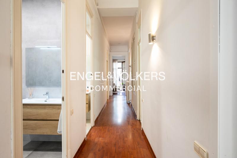Foto 8c705862-073d-4705-be5d-5e1df2d59776. Location bureau avec chauffage dans Dreta de l´Eixample Barcelona