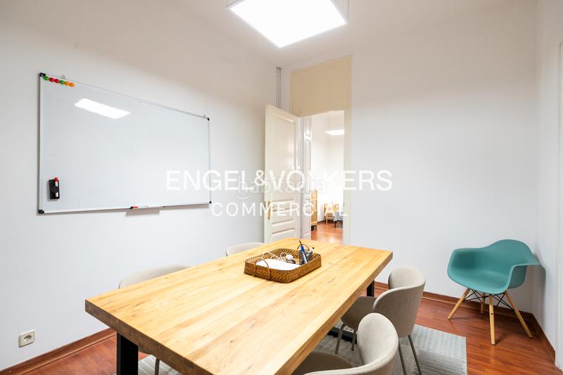 Foto cfd1a711-4d57-4c0b-9dab-aad13b4d34f9. Location bureau avec chauffage dans Dreta de l´Eixample Barcelona