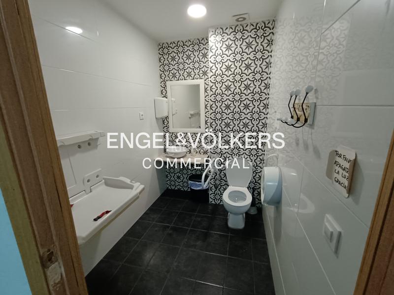 Foto a0a2ef23-ab68-4d2c-8db6-bceba3805c42. Geschäftsraum in Sant Joan Vilanova i la Geltrú