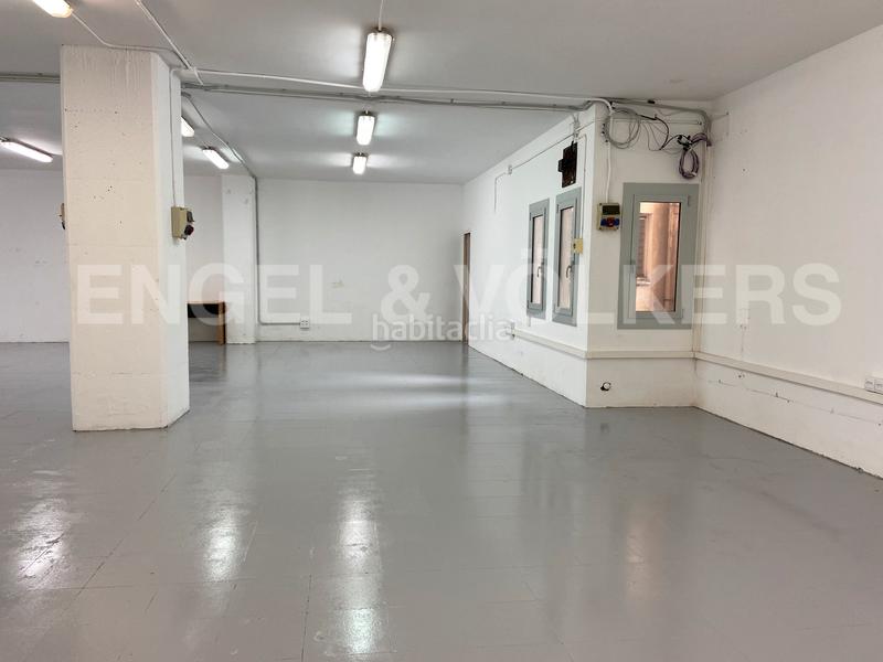 Foto f9226f79-79ba-4edd-a6d9-f07f7746b7c9. Rent industrial building in Centre Hospitalet de Llobregat (L´)