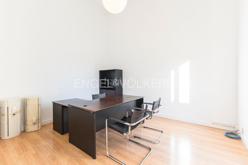 Foto 2287b670-7cfc-444e-8999-23c67c8f2481. Location bureau dans Sant Gervasi - Bonanova Barcelona