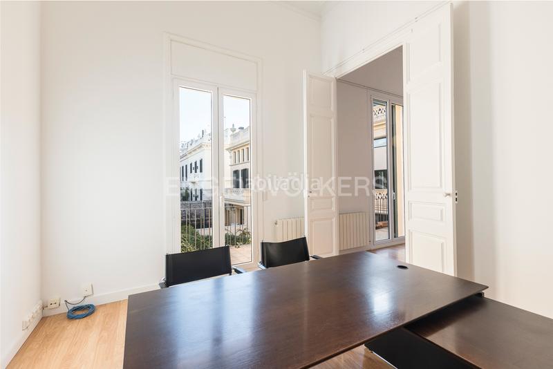 Foto ac7b6191-3956-4ba8-b634-970c3bb430ce. Location bureau dans Sant Gervasi - Bonanova Barcelona