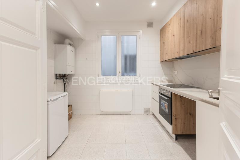 Foto 274e8542-6d6c-4f18-a913-e25c5b3dc427. Miete büro in Sant Gervasi - Bonanova Barcelona