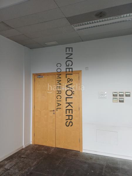 Foto e5cefe04-ac9e-46dc-b7bc-a9494e8fcb83. Location bureau dans Santa Eulàlia Hospitalet de Llobregat (L´)