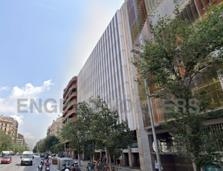 Location Bureau à L´Antiga Esquerra de l´Eixample. Oficina reformada y vistas en leixample