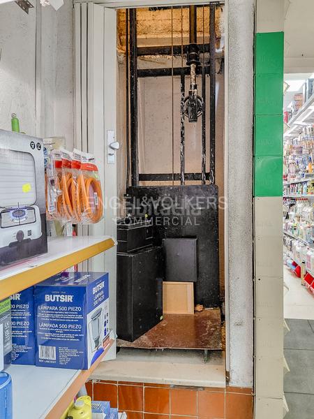 Foto 1deb56d9-a1cf-423a-aad6-3124773010a9. Local comercial excelente local en venta en el centro de masnou en Masnou (El)