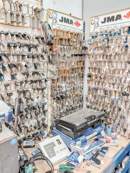 Foto ae815530-4196-4bfd-a23c-5c62f05bb253. Local comercial excelente local en venta en el centro de masnou en Masnou (El)