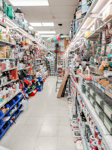 Foto f12f2f7e-2ac7-480d-bc01-2663d3e79706. Local comercial excelente local en venta en el centro de masnou en Masnou (El)