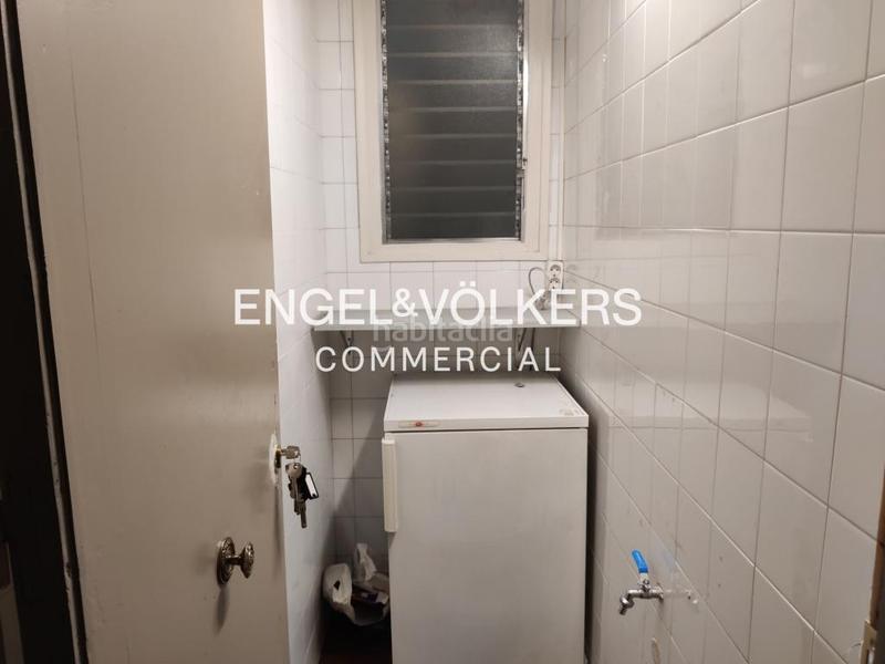 Foto 037d175f-01f8-4766-ad2c-450d61c13ddf. Oficina venta rentabilidad 4,9 oficina cerca passeig gracia en Barcelona