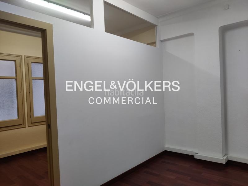 Foto 7081151c-4d03-409e-8f1d-c6fe7eb00435. Oficina venta rentabilidad 4,9 oficina cerca passeig gracia en Barcelona