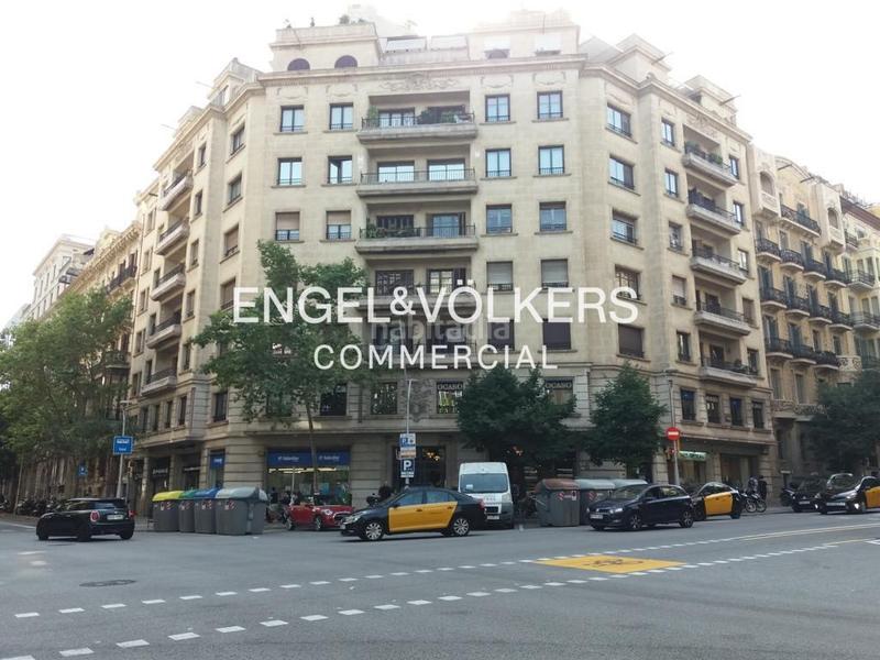 Foto dc5b9f10-a415-4c29-9eb2-3d61012de4e9. Oficina venta rentabilidad 4,9 oficina cerca passeig gracia en Barcelona
