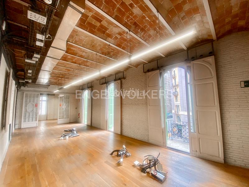 Foto 1a2c0942-1e2d-46f2-bfe8-3ef27e427208. Location bureau dans Gòtic Barcelona