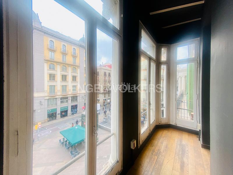 Foto 7a724e5c-33f1-47e2-8a60-3a3e7e34bf4c. Miete büro in Gòtic Barcelona
