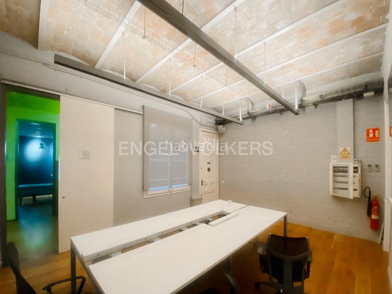 Foto 87e708a5-1e7e-4d09-8ee1-0546eabf4a1c. Miete büro in Gòtic Barcelona