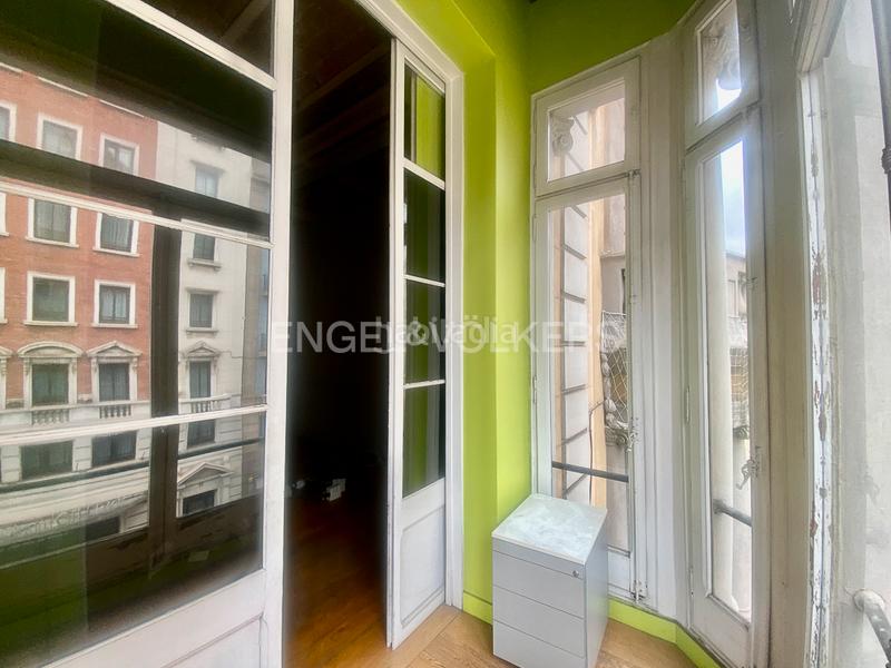 Foto a4ce3b28-824f-4569-ad6f-f0112d221557. Rent office space in Gòtic Barcelona