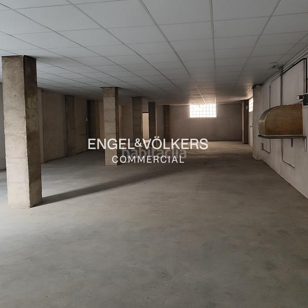 Foto 2963f6de-455f-4884-828d-4ed882db17aa. Locale commerciale in Montcada Centre - La Ribera Montcada i Reixac