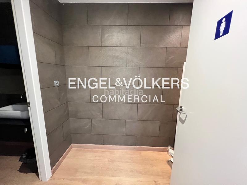 Foto 399253c9-cf3f-4d96-a073-b0acdba1a535. Affitto ufficio con parcheggio in El Gall Esplugues de Llobregat