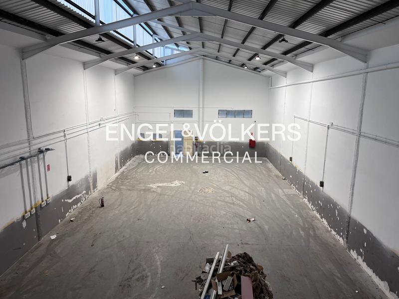 Foto 442941ce-5eaa-4c36-b9cf-6035fe46b60b. Alquiler nave industrial nave en alquiler en Manresà Badalona