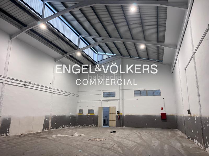 Foto d19d7334-deb3-405a-9810-79d1d3b765e0. Alquiler nave industrial nave en alquiler en Manresà Badalona