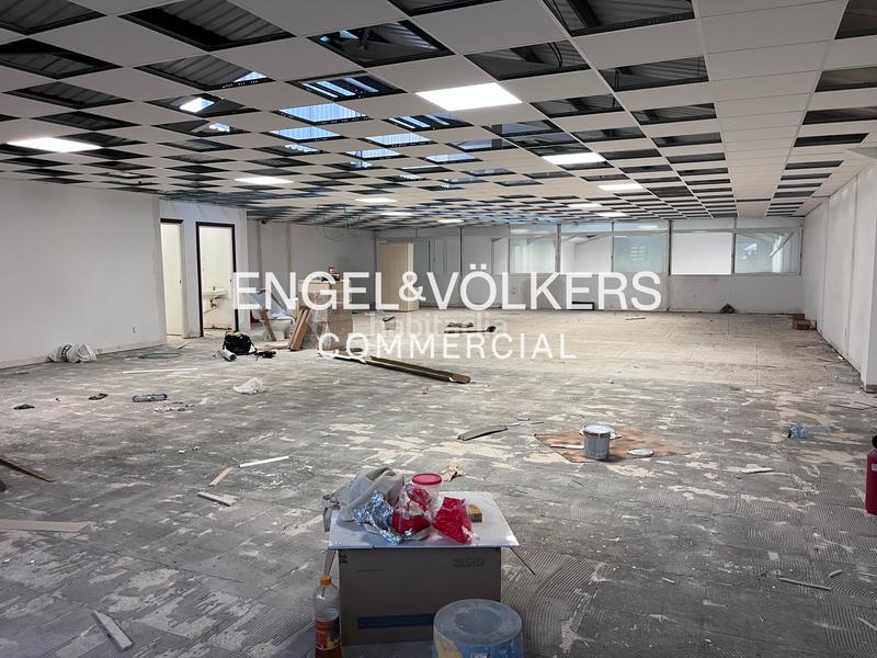 Foto 6ce73049-4c2f-414f-9b75-24ab5aa67af7. Location bâtiment à usage industriel dans Manresà Badalona