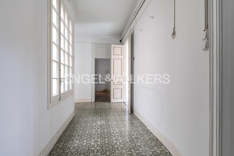 Foto 2012d1be-6953-40c3-b0d7-07f546a9c083. Affitto ufficio in L´Antiga Esquerra de l´Eixample Barcelona