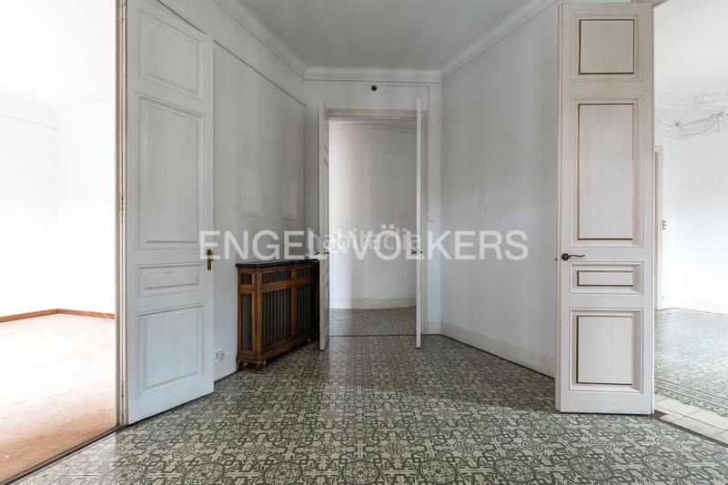 Foto 6f02faa5-9f44-4923-846a-02eb3569bb67. Alquiler oficina  en balmes esquina con rosello en Barcelona