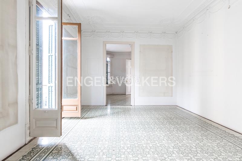 Foto 7dbeeffc-ac3f-49e6-a2a1-44579cf0a629. Lloguer oficina a L´Antiga Esquerra de l´Eixample Barcelona