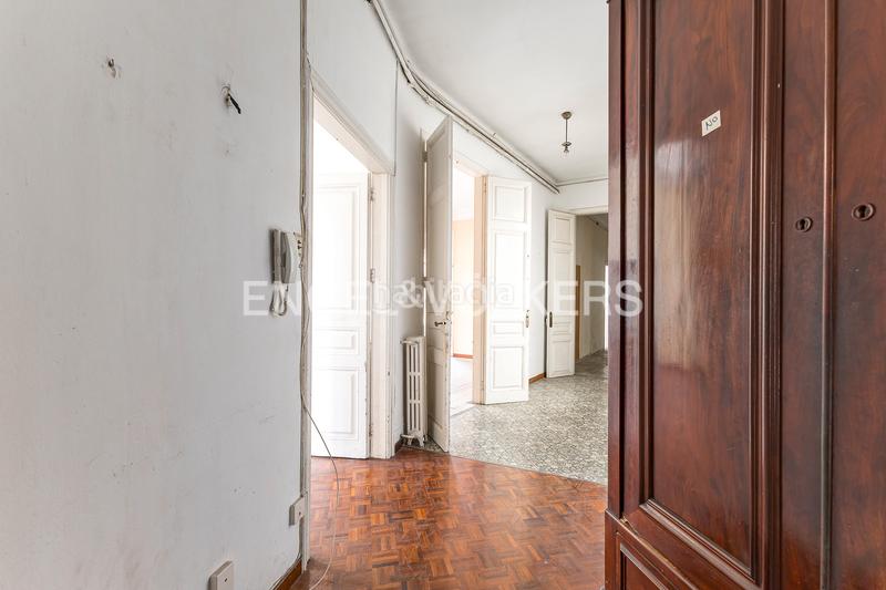 Foto 88f67290-060a-4547-8779-99fdace15a19. Lloguer oficina a L´Antiga Esquerra de l´Eixample Barcelona