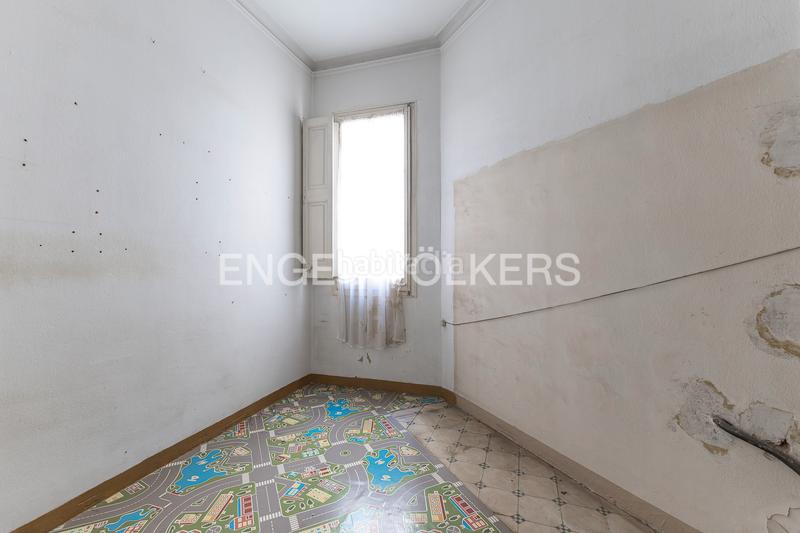 Foto 8c65529c-d9a1-46d8-9b42-d57d0f1593c0. Lloguer oficina a L´Antiga Esquerra de l´Eixample Barcelona