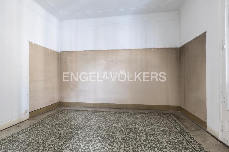 Foto 93d01b09-2990-4267-9191-e3fb9e78a6ac. Lloguer oficina a L´Antiga Esquerra de l´Eixample Barcelona