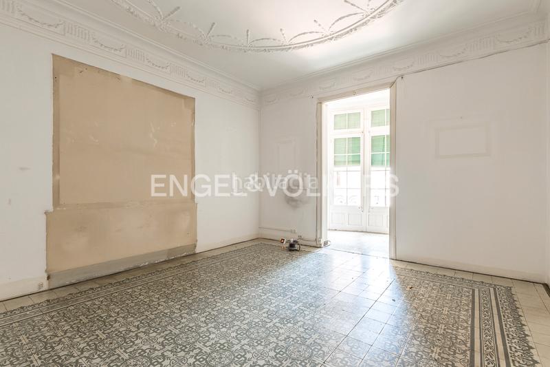 Foto ea4590bf-685c-4292-a4ff-a21fa8a27de8. Lloguer oficina a L´Antiga Esquerra de l´Eixample Barcelona