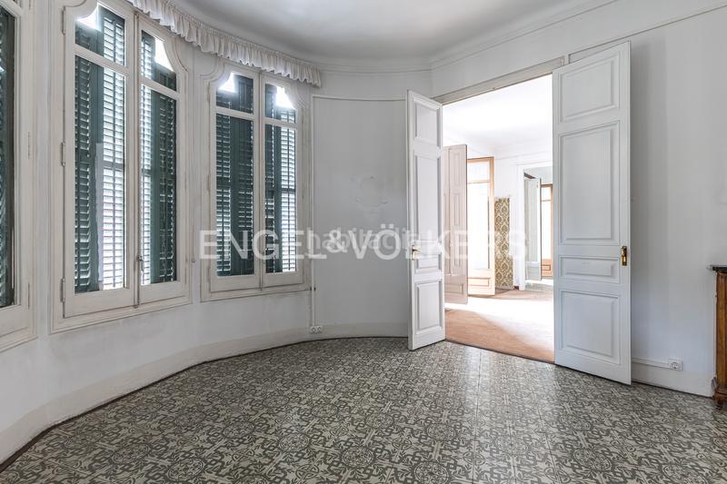 Foto ee5c6a5e-d095-4c6c-b04f-dba0219921c3. Lloguer oficina a L´Antiga Esquerra de l´Eixample Barcelona