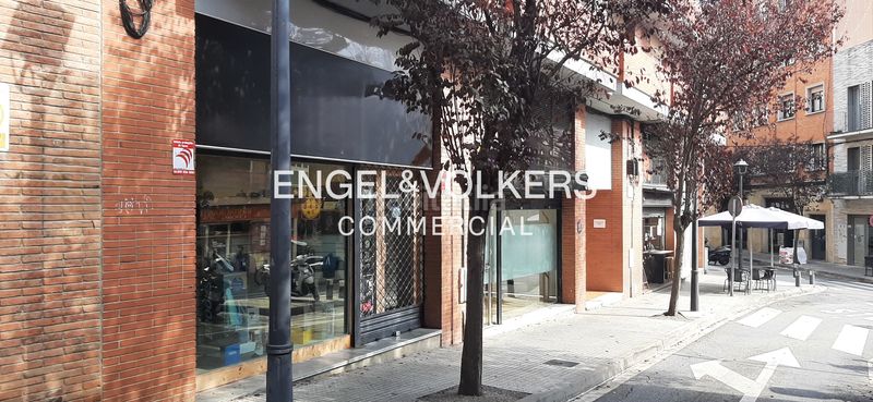 Foto 3d5dba35-04df-4541-9c87-a37e15600d5e. Local comercial a Eixample Sant Cugat del Vallès