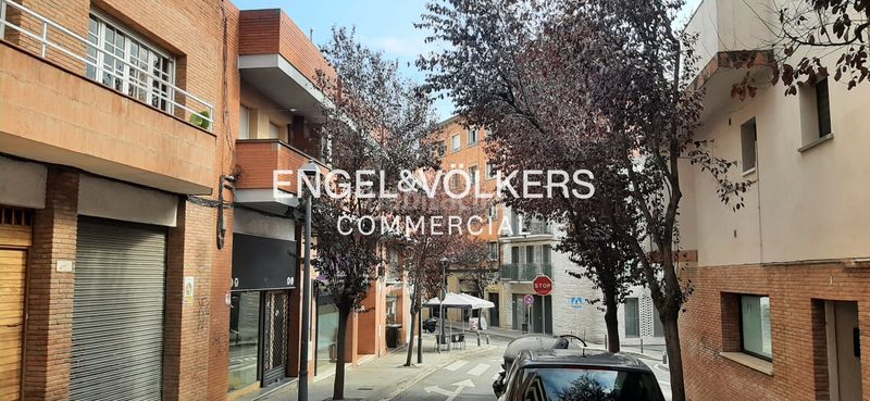 Foto e3ad139d-6685-4b78-9754-002a506faed4. Local comercial a Eixample Sant Cugat del Vallès