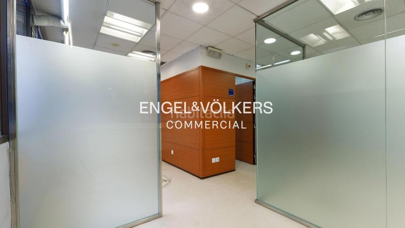 Foto aa407693-4c0f-4899-bcba-5a338913f367. Miete büro in Dreta de l´Eixample Barcelona