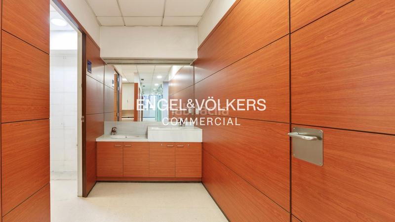 Foto c4bd5d44-0cb9-4218-b2b1-e1b5fb4b3ba6. Miete büro in Dreta de l´Eixample Barcelona