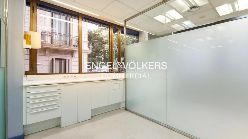Foto d07d4c30-df4a-4870-a0e4-70a34b0c9d65. Miete büro in Dreta de l´Eixample Barcelona