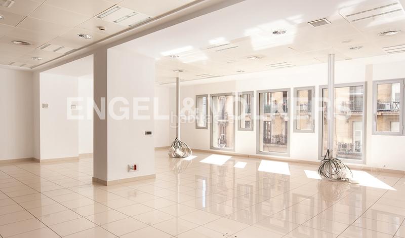 Foto 2676bc62-2bd9-4c4a-8b26-953e6ca7a2dd. Rent office space with heating in Dreta de l´Eixample Barcelona
