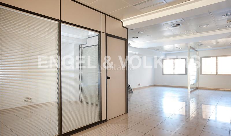 Foto db445657-c31a-4451-9df0-e5efaeec75d4. Rent office space with heating in Dreta de l´Eixample Barcelona