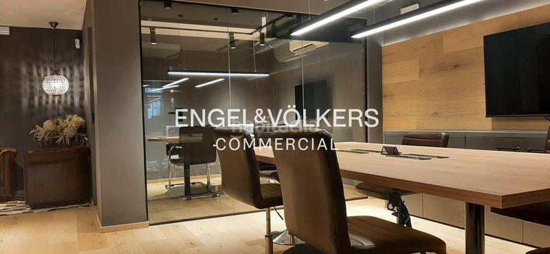 Foto dc7cdf8e-12ee-4cd4-a813-e7d33ded382a. Bureau dans Centre Sabadell