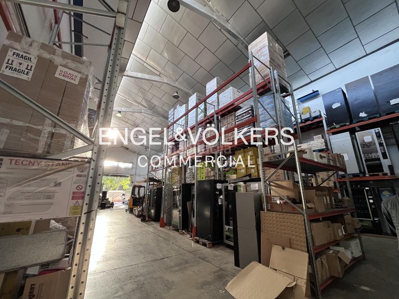 Foto 147f0832-5217-42eb-8ce2-966634337e25. Miete fabrikhalle in Pomar Badalona