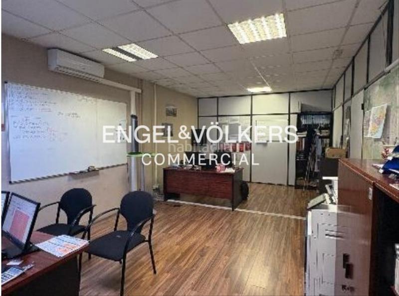 Foto f224bc18-3f16-404d-9e9c-6f643ffc5b71. Rent industrial building in Pomar Badalona