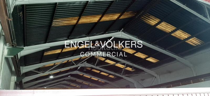 Foto 6781c4fe-5ba0-4f31-b623-73118c555136. Industrial building in Centre Ripollet