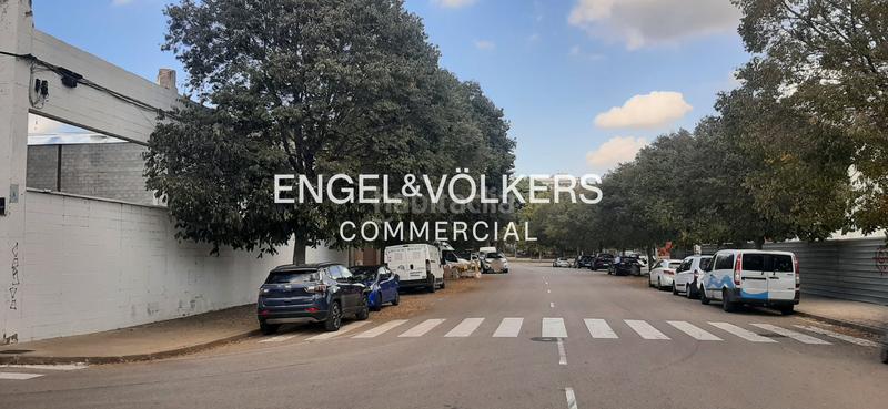 Foto 69f0dacd-b344-442b-a25c-cf4a8caddeab. Industrial building in Centre Ripollet